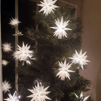 Weihnachtsbaum 120 cm mit weißer Herrnhuter Sternenkette 